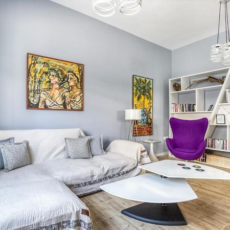Spacious Flat With Courtyard And Private Parking! アテネ エクステリア 写真
