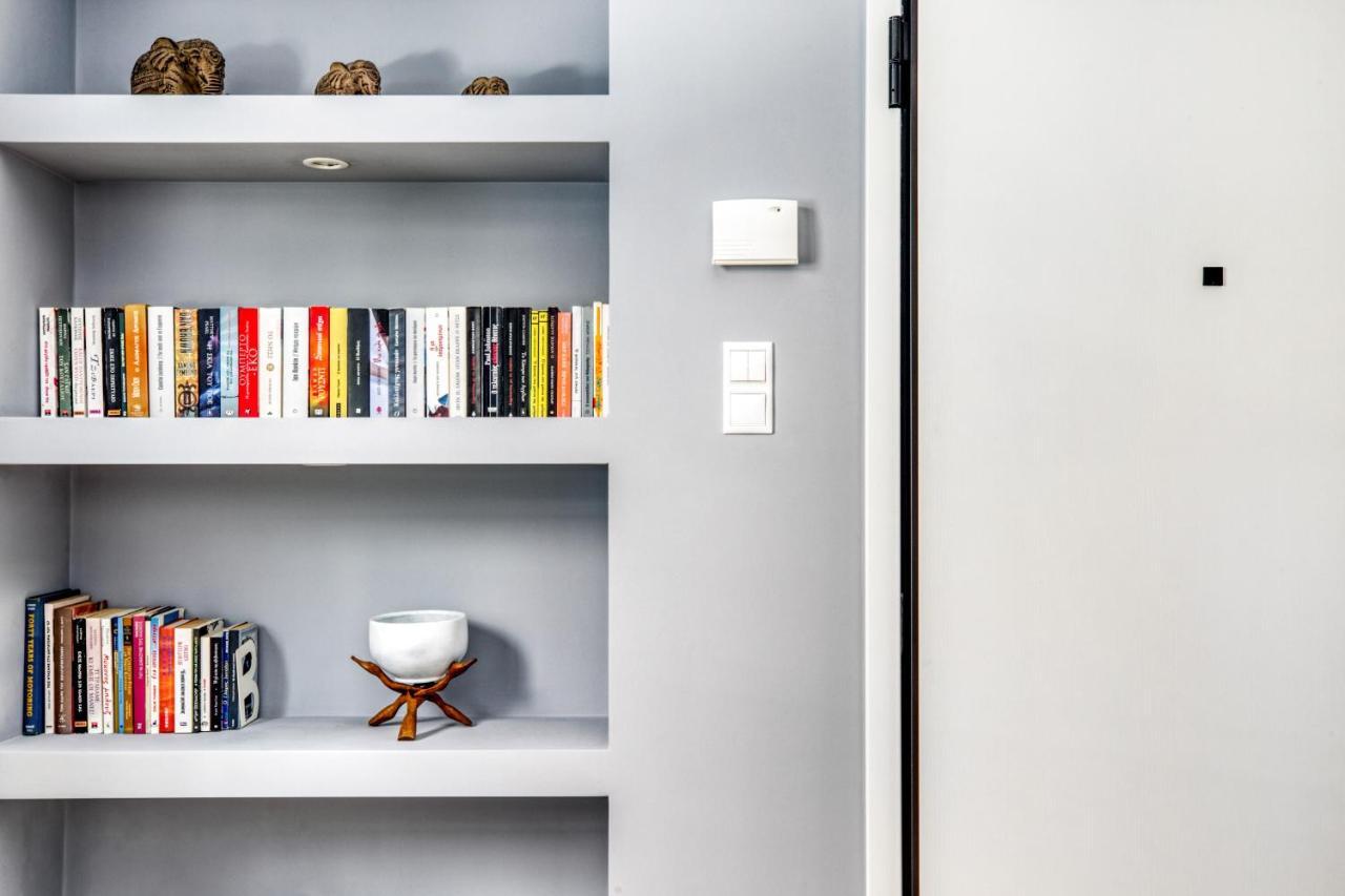 Spacious Flat With Courtyard And Private Parking! アテネ エクステリア 写真