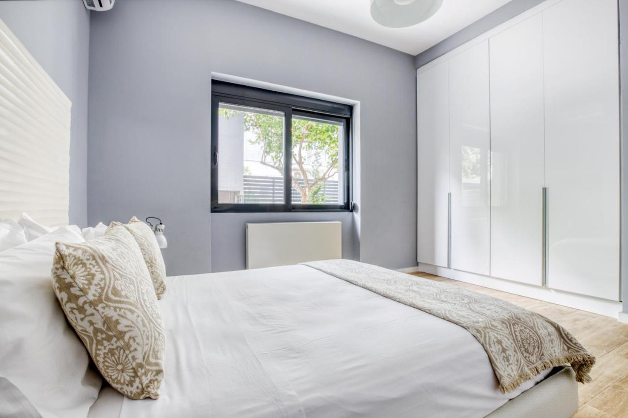 Spacious Flat With Courtyard And Private Parking! アテネ エクステリア 写真