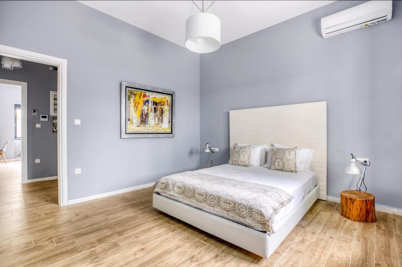 Spacious Flat With Courtyard And Private Parking! アテネ エクステリア 写真
