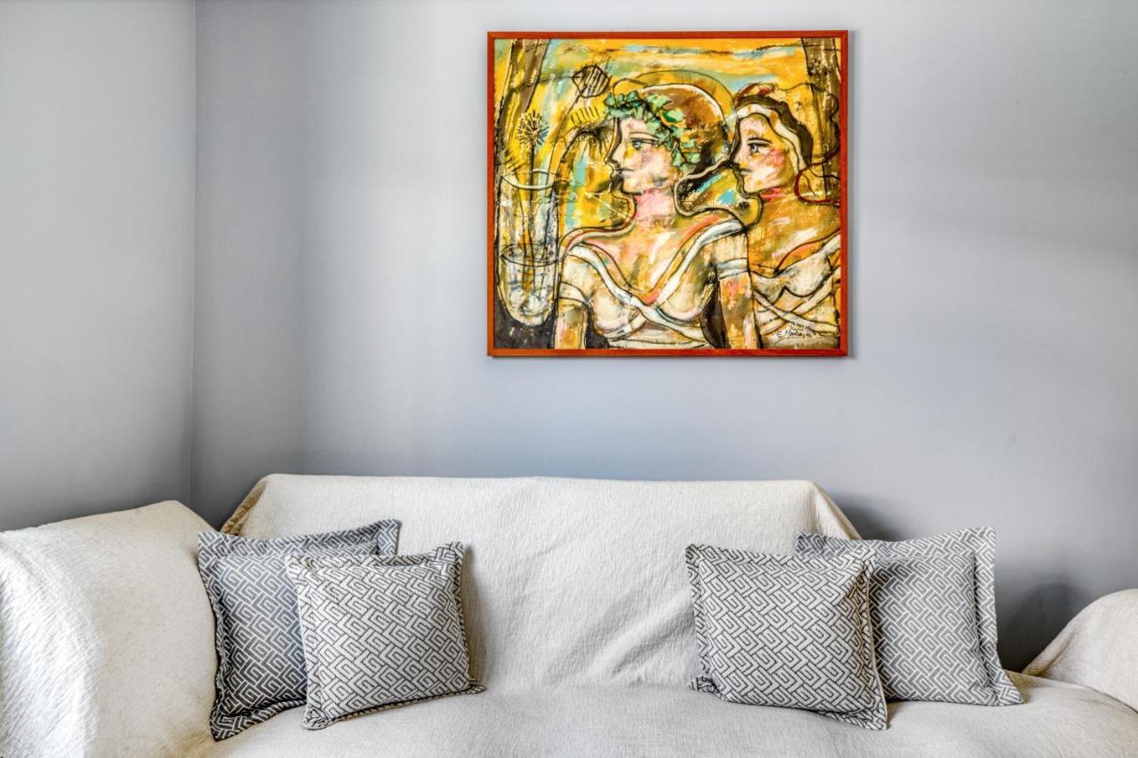 Spacious Flat With Courtyard And Private Parking! アテネ エクステリア 写真