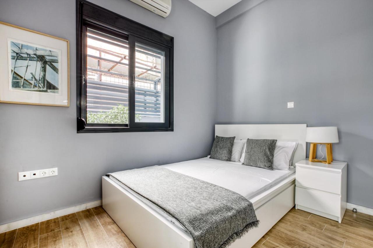Spacious Flat With Courtyard And Private Parking! アテネ エクステリア 写真