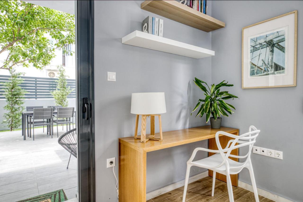 Spacious Flat With Courtyard And Private Parking! アテネ エクステリア 写真